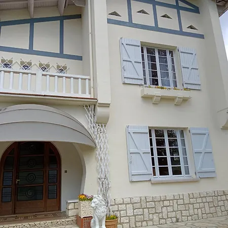 La Maison Basque Villa *